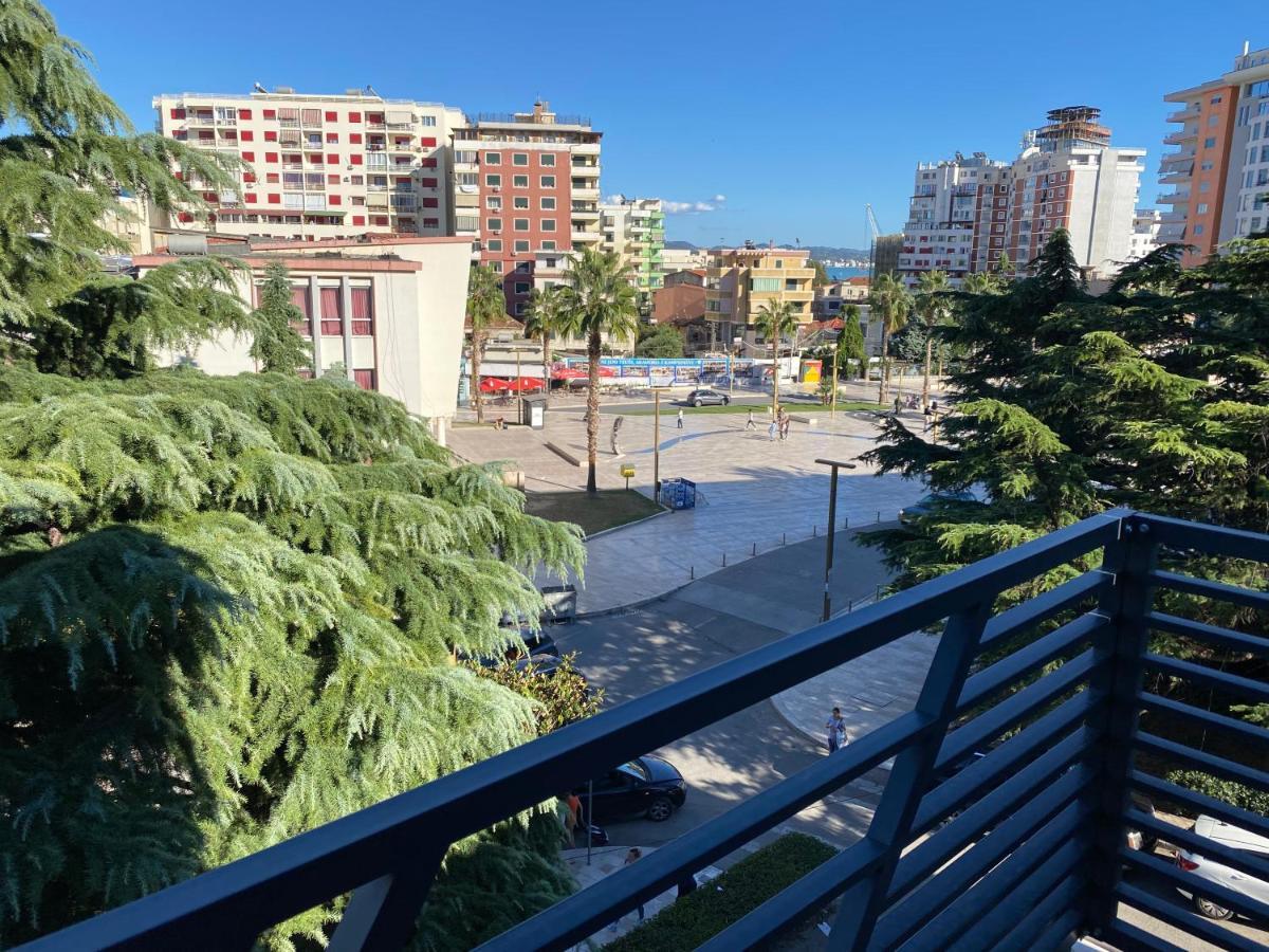 Brand New Apts Located At The City'S Main Square-100 Mbs Wifi Durrës Esterno foto