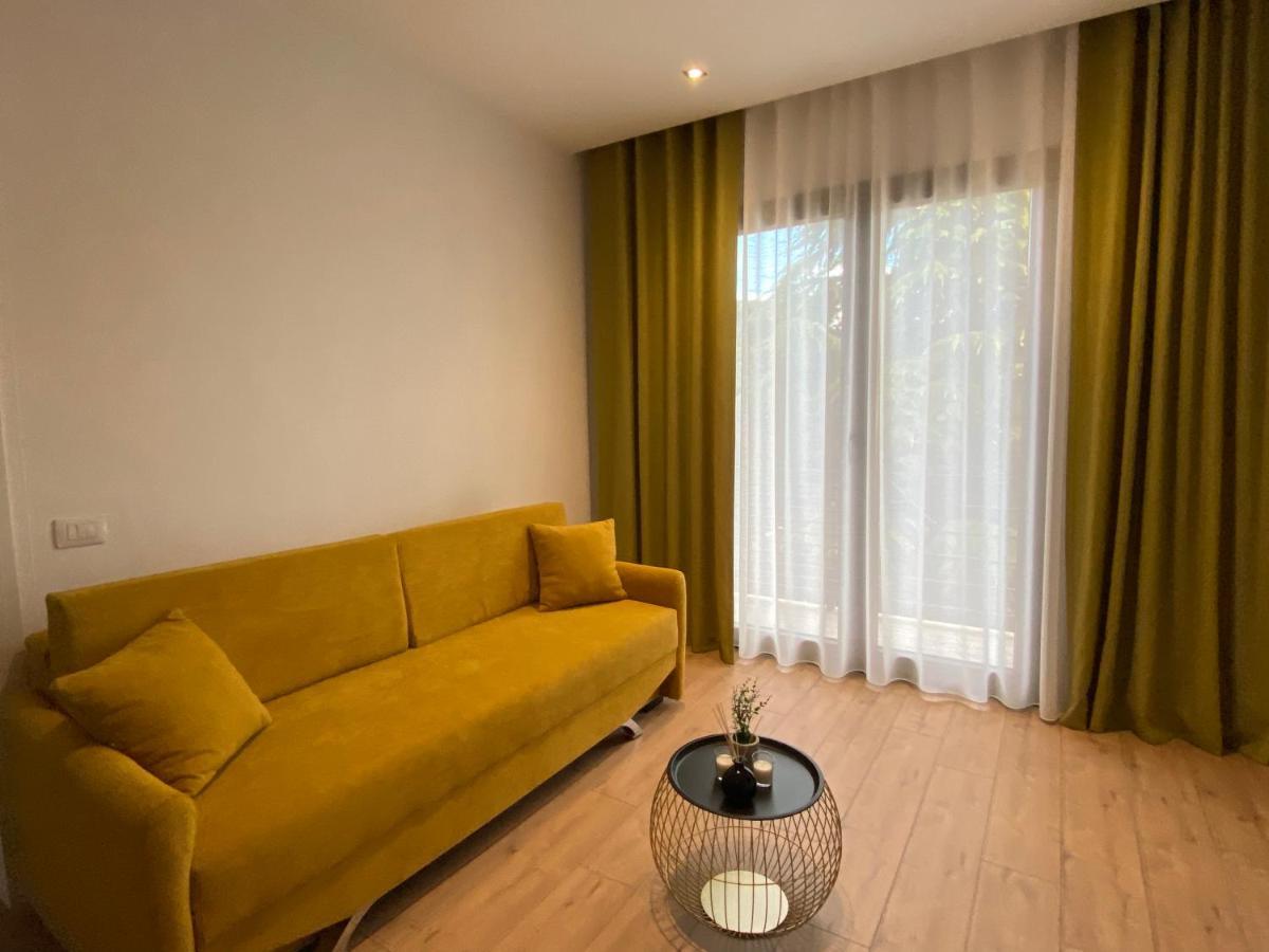 Brand New Apts Located At The City'S Main Square-100 Mbs Wifi Durrës Esterno foto