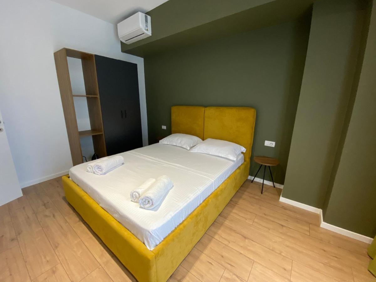 Brand New Apts Located At The City'S Main Square-100 Mbs Wifi Durrës Esterno foto