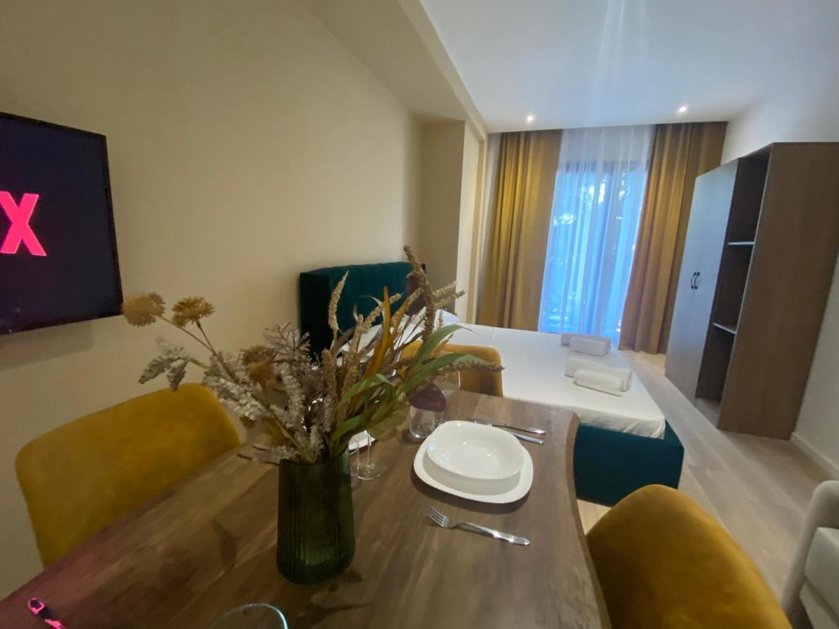 Brand New Apts Located At The City'S Main Square-100 Mbs Wifi Durrës Esterno foto