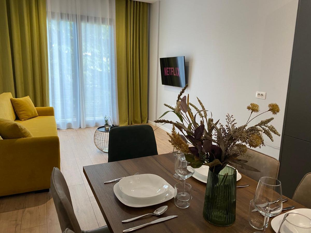 Brand New Apts Located At The City'S Main Square-100 Mbs Wifi Durrës Esterno foto