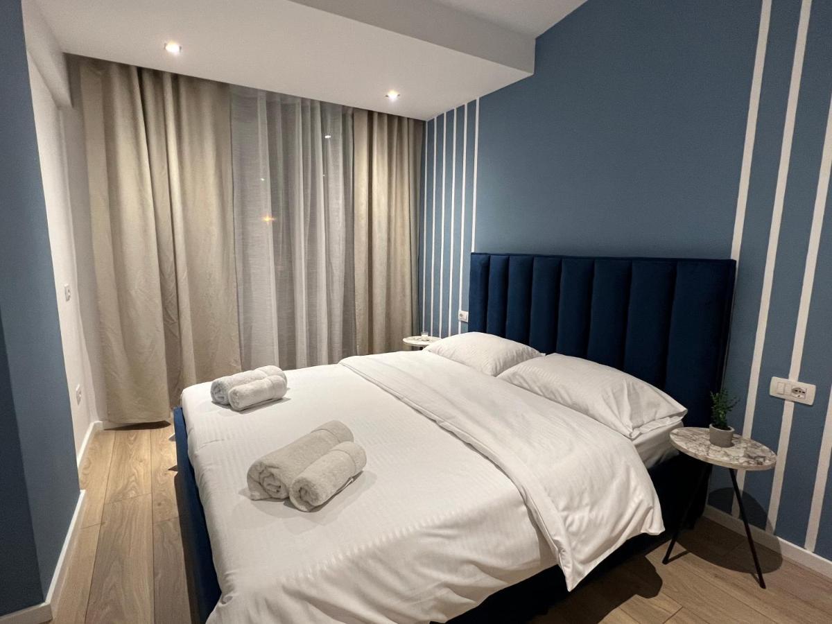 Brand New Apts Located At The City'S Main Square-100 Mbs Wifi Durrës Esterno foto