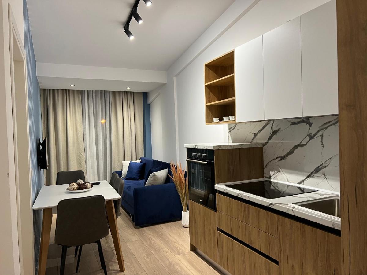 Brand New Apts Located At The City'S Main Square-100 Mbs Wifi Durrës Esterno foto