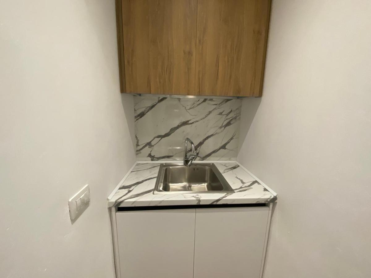 Brand New Apts Located At The City'S Main Square-100 Mbs Wifi Durrës Esterno foto