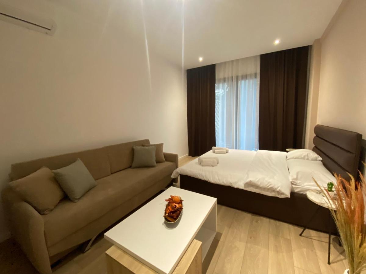 Brand New Apts Located At The City'S Main Square-100 Mbs Wifi Durrës Esterno foto